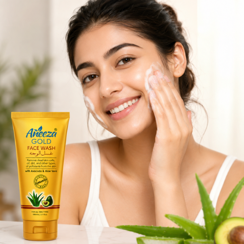 Aneeza Gold Face Wash | Avocado Oil & Aloe Vera Face Cleanser | 100ml